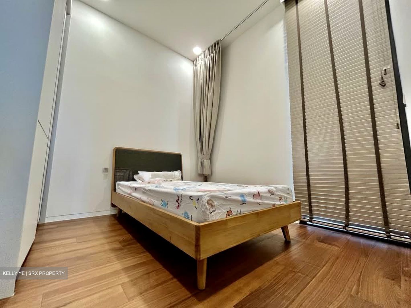 19 Nassim (D10), Apartment #537257081